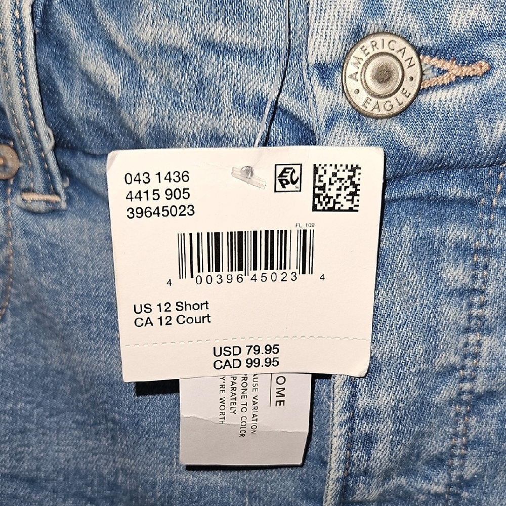 NWT American Eagle Super High Rise Flare Size 12 Short - Picture 8 of 8